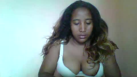 Snapshot of clarah0123 chatting on March 4, 2025, 7:08 am Clarah0123 online show from March 4, 2025, 7:08 am