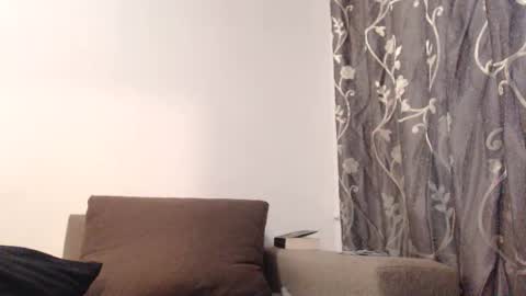 Clara online show from February 2, 2025, 3:07 pm