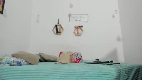 clarise_cooper online show from September 24, 2025, 8:06 am