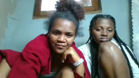 clarisse98 online show from October 24, 2025, 5:15 am