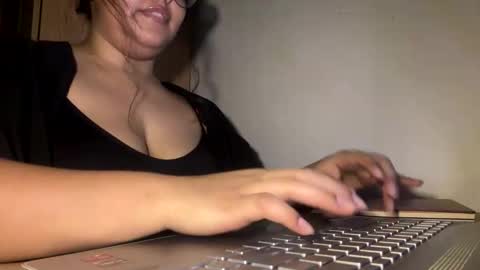 clariun online show from November 4, 2025, 4:50 pm