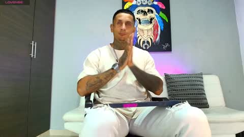 Juanpaindependent model online show from February 8, 2025, 12:39 pm