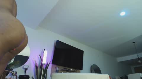 clark_strong online show from November 6, 2025, 9:37 pm