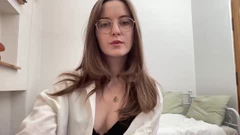 classyandgirly online show from February 25, 2026, 7:34 pm