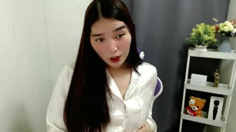 Claudia online show from October 19, 2025, 11:11 am