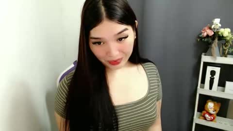 Claudia online show from November 13, 2025, 6:01 am