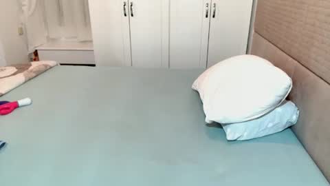 claudiacoxxx online show from January 14, 2025, 8:26 pm