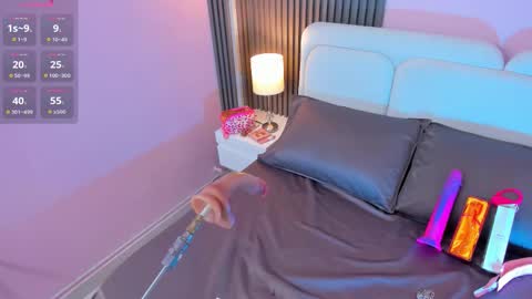 clauwdeen  wolf online show from November 13, 2025, 7:57 pm