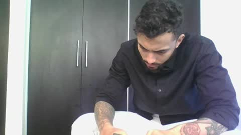 Clay online show from April 1, 2026, 3:20 pm