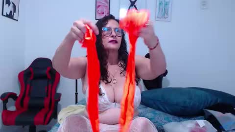 Clayr online show from March 8, 2026, 2:04 am