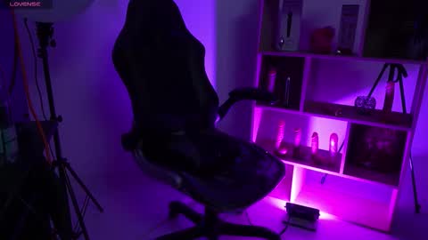 Cleo Adams online show from March 4, 2026, 5:13 am