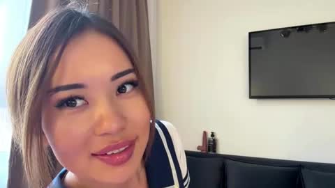 Snapshot of clemenciakempa chatting on July 30, 2026, 1:32 pm Lili online show from July 30, 2026, 1:32 pm