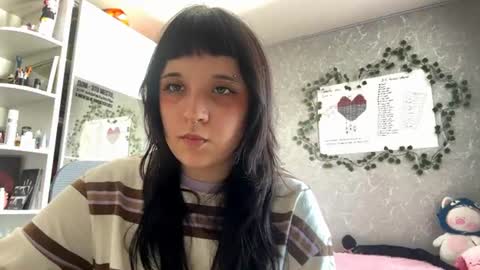 Snapshot of clemenciawuerz chatting on June 16, 2026, 12:41 pm Bella online show from June 16, 2026, 12:41 pm