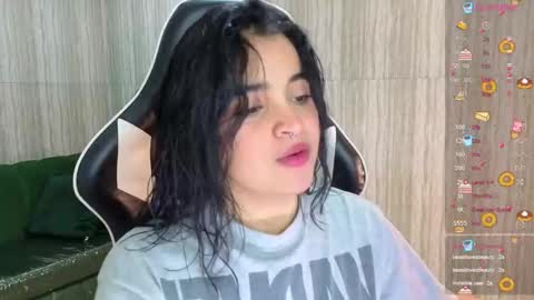 Clementine online show from October 25, 2025, 12:23 pm