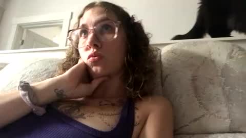 Snapshot of clementinelovesrex chatting on September 13, 2025, 9:47 pm Clementine   Rex  online show from September 13, 2025, 9:47 pm