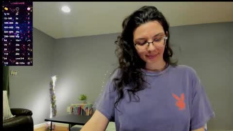 Snapshot of cleo_cam chatting on December 9, 2024, 1:07 am Cleo Schedule Updates online show from December 9, 2024, 1:07 am