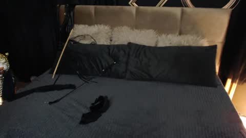 Cleo online show from April 9, 2026, 11:54 pm