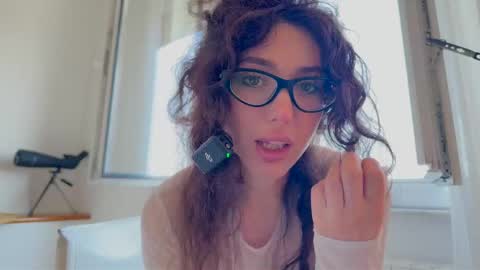 Snapshot of cleopatra_sinns chatting on May 28, 2026, 9:39 am cleopatra_sinns online show from May 28, 2026, 9:39 am