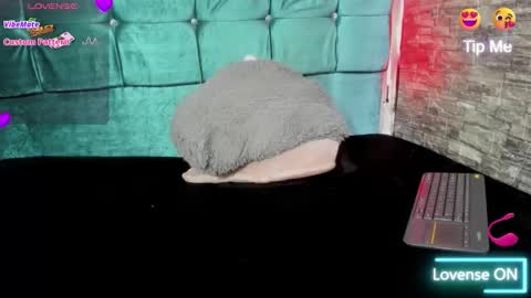 cloe66 online show from November 10, 2025, 5:45 pm