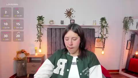 Snapshot of cloe_7 chatting on July 5, 2026, 12:23 pm cloe_7 online show from July 5, 2026, 12:23 pm