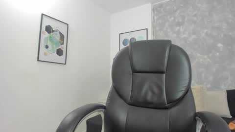 Cloe  online show from December 5, 2024, 12:52 am