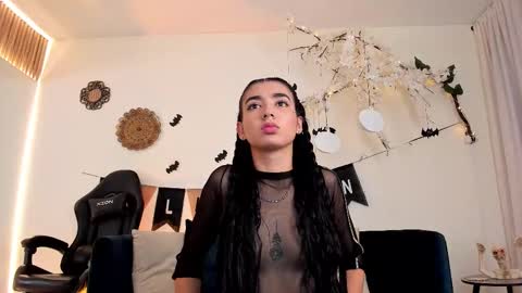 Snapshot of cloe_taylor__ chatting on October 8, 2025, 3:04 am CLOE online show from October 8, 2025, 3:04 am