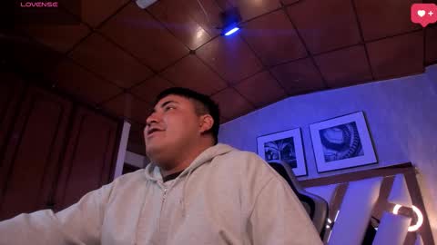 Cloe x Billy online show from November 17, 2025, 1:17 pm