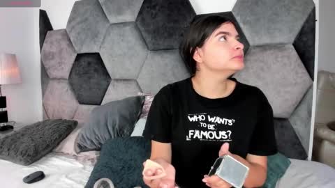 Cloe and Roman online show from October 8, 2025, 4:54 am