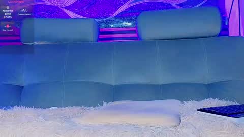 cloee_cameron online show from May 27, 2026, 1:57 am