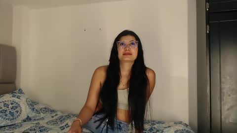 cloe online show from April 22, 2026, 1:12 pm