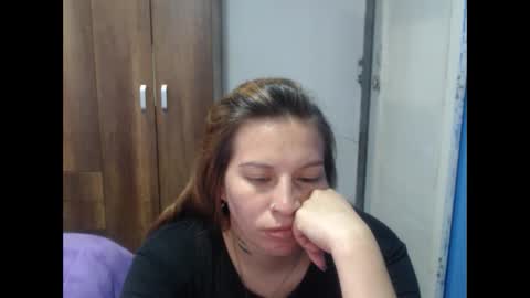 cloepussy online show from October 27, 2025, 8:13 pm