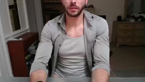 Cloud online show from October 10, 2025, 12:42 am