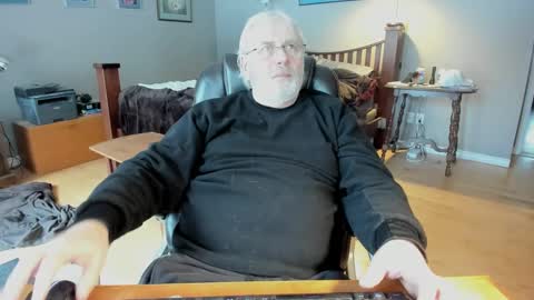 Snapshot of cloudalert62 chatting on January 1, 2025, 6:27 pm cloudalert62 online show from January 1, 2025, 6:27 pm