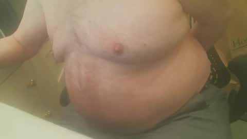 Snapshot of clouds8888 chatting on October 12, 2025, 2:38 pm clouds8888 online show from October 12, 2025, 2:38 pm