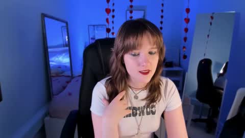  Clover  follow me  online show from February 13, 2025, 2:09 pm