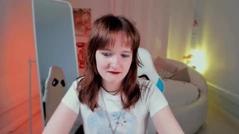  Clover  follow me  online show from February 18, 2025, 2:16 pm