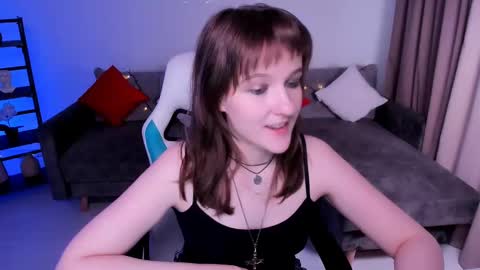  Clover  follow me  online show from March 12, 2025, 3:51 pm