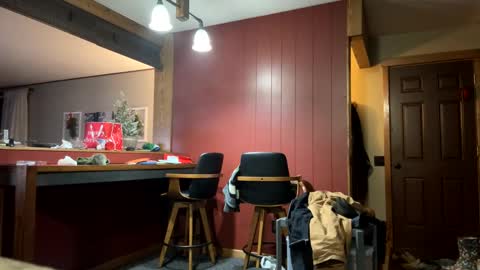 Snapshot of cloverboy1988 chatting on December 31, 2024, 12:15 pm cloverboy1988 online show from December 31, 2024, 12:15 pm