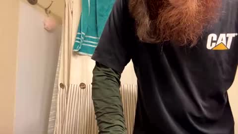 Snapshot of cloverboy1988 chatting on January 22, 2025, 11:45 am cloverboy1988 online show from January 22, 2025, 11:45 am