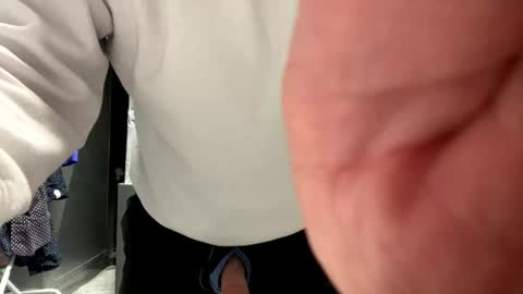 Snapshot of clovershit1 chatting on October 27, 2025, 4:55 pm clovershit1 online show from October 27, 2025, 4:55 pm