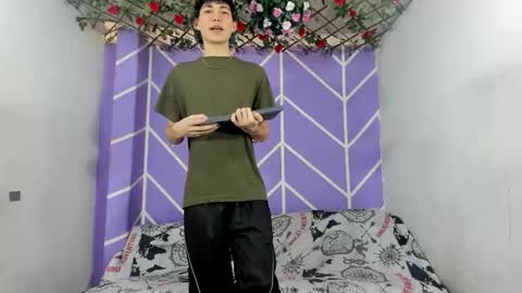 Snapshot of club_latinboys chatting on October 10, 2025, 7:57 pm club_latinboys online show from October 10, 2025, 7:57 pm