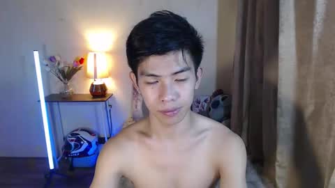 clyde_twinkx online show from February 2, 2026, 10:03 am