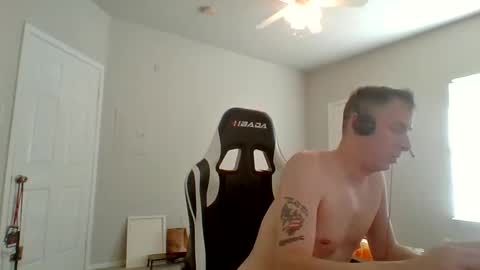 Snapshot of cmypenis chatting on December 21, 2024, 8:43 pm Master Bates online show from December 21, 2024, 8:43 pm