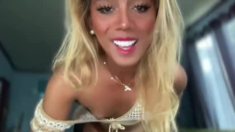 Snapshot of cockprincess_dianna chatting on December 31, 2024, 5:55 am PrincessDianna IslandGirl CUMSHOW in PVT and PASSWORDSHOW online show from December 31, 2024, 5:55 am