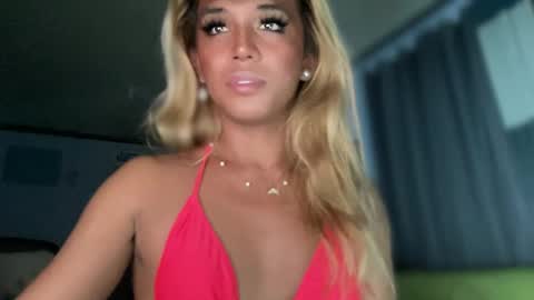 Snapshot of cockprincess_dianna chatting on January 10, 2025, 7:11 pm PrincessDianna IslandGirl CUMSHOW in PVT and PASSWORDSHOW online show from January 10, 2025, 7:11 pm