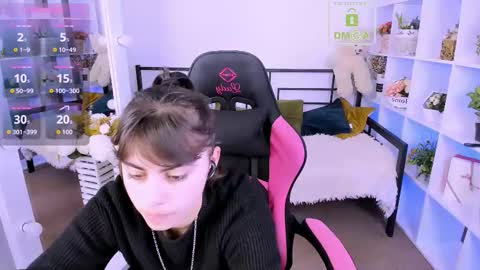 Olivia online show from October 19, 2025, 5:52 am