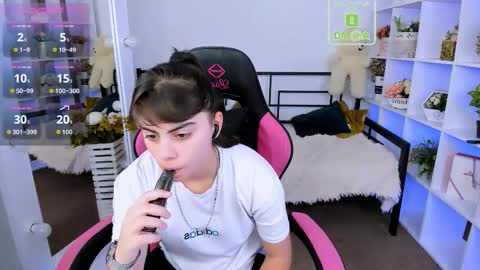 Olivia online show from October 22, 2025, 6:02 am