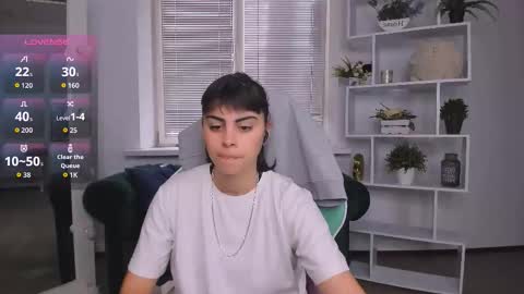 Olivia online show from October 24, 2025, 6:10 am