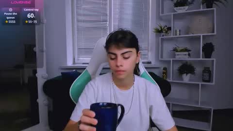 Olivia online show from October 30, 2025, 6:48 am