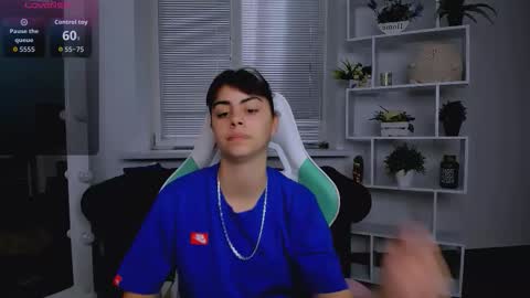 Olivia online show from October 31, 2025, 6:58 am